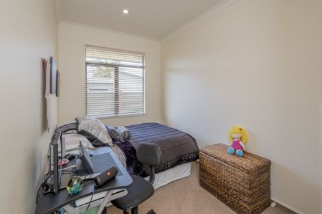 Photo of property in 14 Hulme Way, Raumati Beach, Paraparaumu, 5032