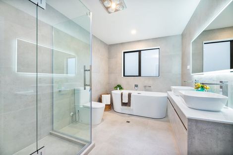 Photo of property in 6 Ambrosia Avenue, Henderson, Auckland, 0612