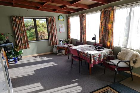 Photo of property in 149 Queen Street, Westport, 7825