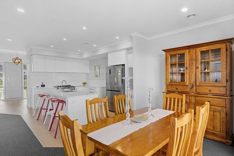 Photo of property in 8 Miranda Place, Flagstaff, Hamilton, 3210