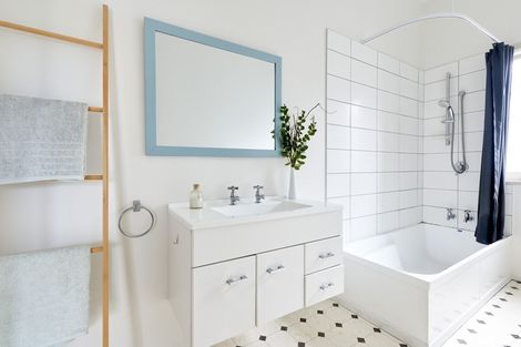 Photo of property in 180 Vigor Brown Street, Napier South, Napier, 4110