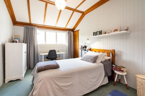 Photo of property in 11 Corry Avenue, Bluff Hill, Napier, 4110