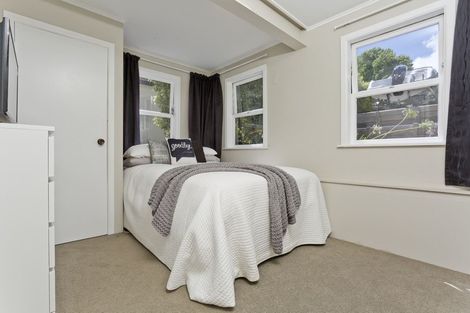 Photo of property in 36 Tilden Avenue, Hillcrest, Auckland, 0627