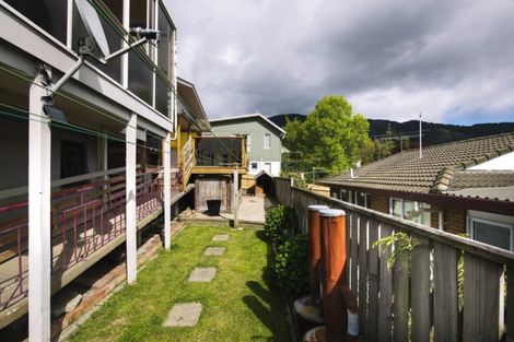 Photo of property in 73 Devon Street, Picton, 7220