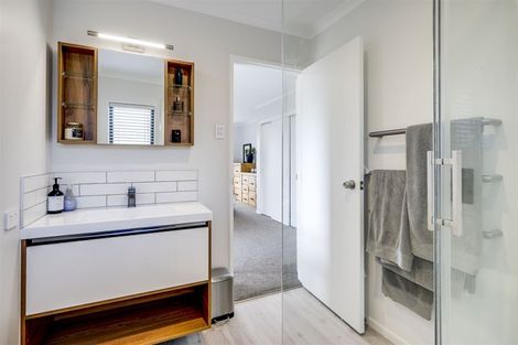 Photo of property in 14 Lamason Street, Greenmeadows, Napier, 4112