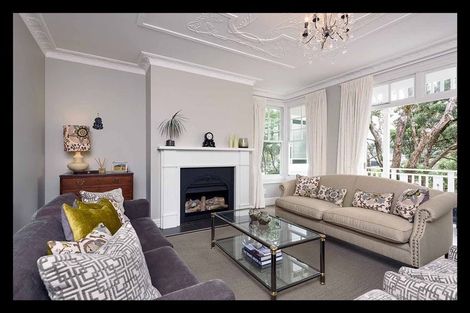 Photo of property in 35 Everest Street, Khandallah, Wellington, 6035