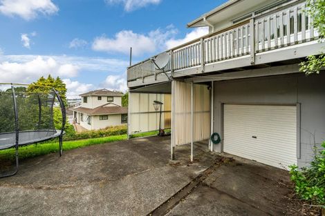 Photo of property in 13 Celeste Place, Totara Vale, Auckland, 0627