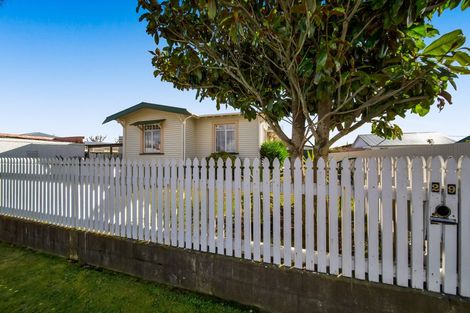 Photo of property in 29 Douglas Street, Hawera, 4610