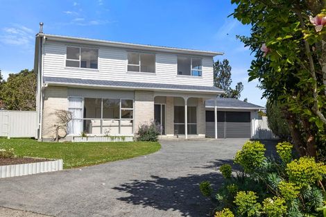 Photo of property in 3b Hunter Place, Merrilands, New Plymouth, 4312