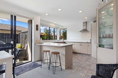 Photo of property in 19 Beachmere Place, Papamoa Beach, Papamoa, 3118