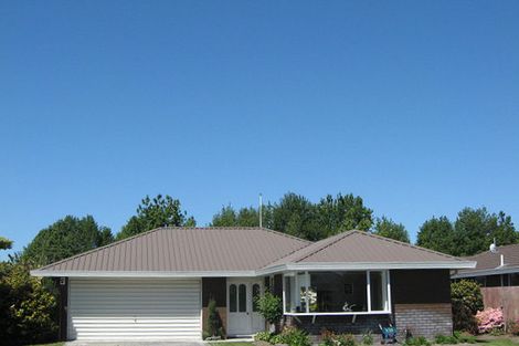 Photo of property in 70 Lowry Avenue, Redwood, Christchurch, 8051