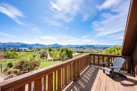 Photo of property in 56 Oak Lane, Wanaka, 9305