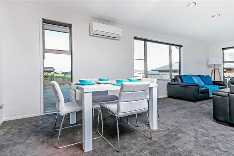 Photo of property in 87 Tiriwa Drive, Massey, Auckland, 0614