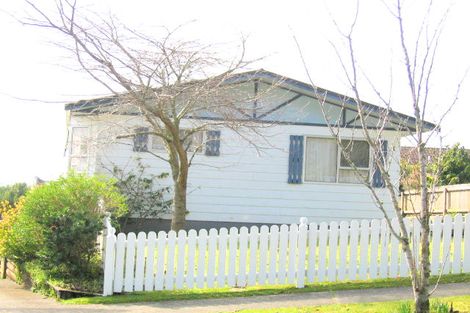 Photo of property in 10 Escalona Street, Te Kamo, Whangarei, 0112