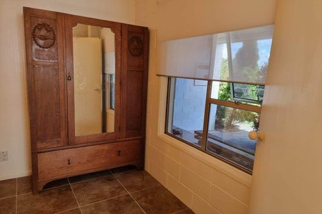 Photo of property in 14 Mickle Street, Te Atatu South, Auckland, 0610