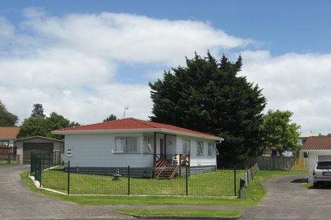 Photo of property in 10 Brava Place, Clendon Park, Auckland, 2103
