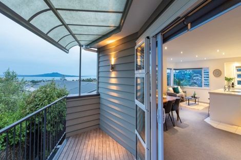 Photo of property in 37a Peter Terrace, Castor Bay, Auckland, 0620