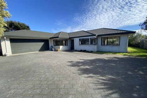 Photo of property in 77 Michael Road, Paraparaumu Beach, Paraparaumu, 5032