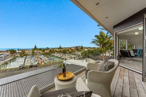 Photo of property in 1/29 Prospect Terrace, Milford, Auckland, 0620