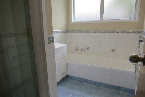 Photo of property in 43 Pisces Road, Glen Eden, Auckland, 0602