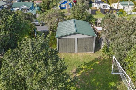Photo of property in 105 Rua Avenue, Waitarere Beach, Levin, 5510
