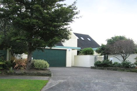 Photo of property in 9 Fernwood Place, Fitzherbert, Palmerston North, 4410