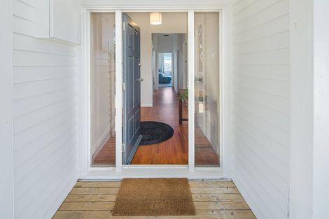 Photo of property in 41 Overtoun Terrace, Hataitai, Wellington, 6021