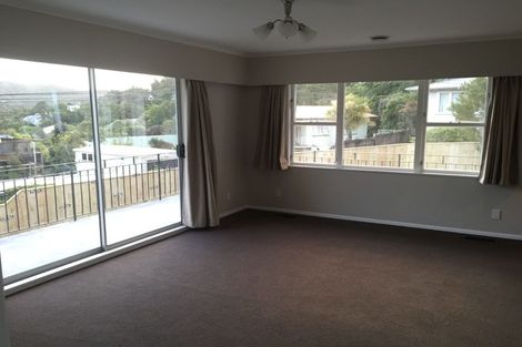 Photo of property in 113 Parkvale Road, Karori, Wellington, 6012