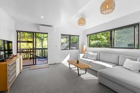 Photo of property in 8a Kaitoke Street, Raglan, 3225