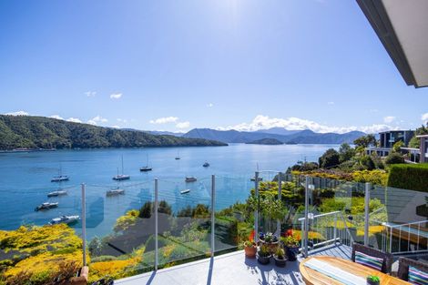 Photo of property in 8 Marina View, Waikawa, Picton, 7281