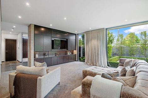 Photo of property in 68 Garden Road, Merivale, Christchurch, 8014