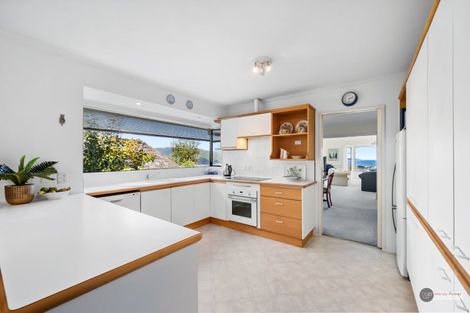 Photo of property in 94 Viewmont Drive, Harbour View, Lower Hutt, 5010