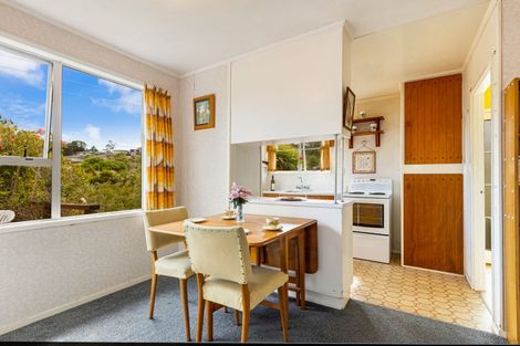 Photo of property in 14 Benita Place, Sunnyvale, Auckland, 0612