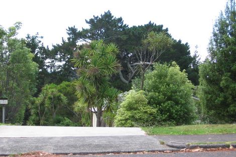 Photo of property in 11 Holt Avenue, Torbay, Auckland, 0630