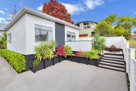 Photo of property in 50a Killarney Avenue, Torbay, Auckland, 0630