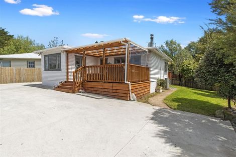 Photo of property in 6 Woodside Road, Massey, Auckland, 0614