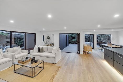 Photo of property in 2/15 Wai-iti Terrace, Burnside, Christchurch, 8053