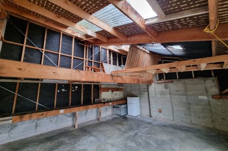 Photo of property in 73 Volga Street, Island Bay, Wellington, 6023