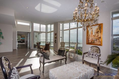 Photo of property in 2 Redcliffs View Lane, Redcliffs, Christchurch, 8081