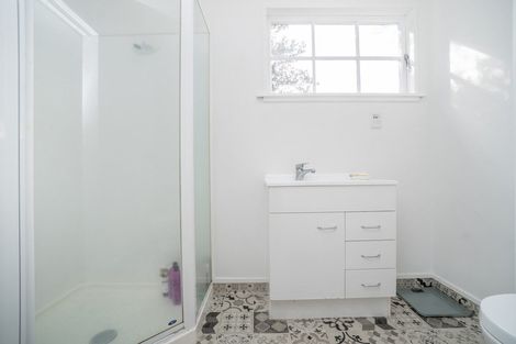 Photo of property in 86 Ruamahanga Crescent, Terrace End, Palmerston North, 4410