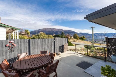 Photo of property in 283 Lakeview Terrace, Lake Hawea, Wanaka, 9382