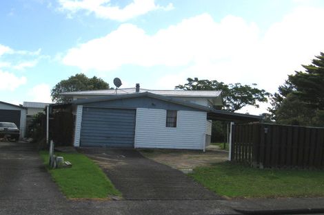 Photo of property in 8 Riverpark Crescent, Henderson, Auckland, 0610