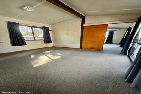 Photo of property in 43 Oakfield Crescent, Pukete, Hamilton, 3200