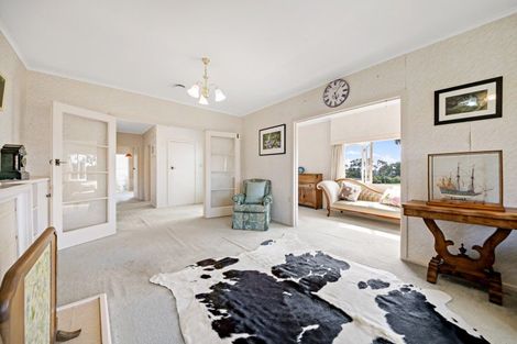 Photo of property in 28 Griggs Road, Whitford, Howick, 2571