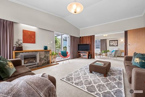 Photo of property in 37 Normandale Road, Normandale, Lower Hutt, 5010