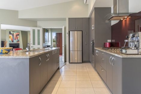 Photo of property in 123 Solomon Street, Brookfield, Tauranga, 3110