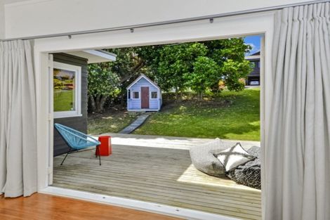 Photo of property in 24 Barrier View Road, Leigh, 0985