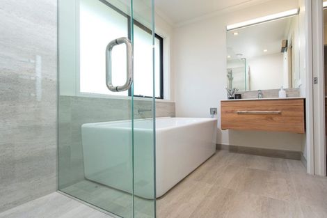 Photo of property in 24 Hitchen Road, Pokeno, 2402