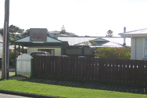 Photo of property in 36 Whanga Crescent, Titahi Bay, Porirua, 5022