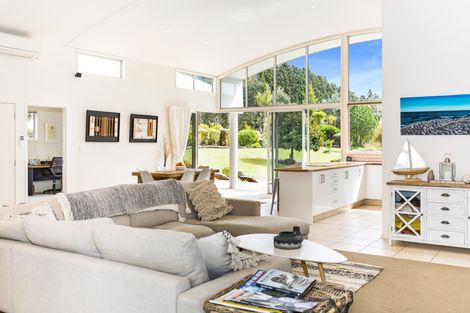 Photo of property in 73 Valencia Lane, Kerikeri, 0293